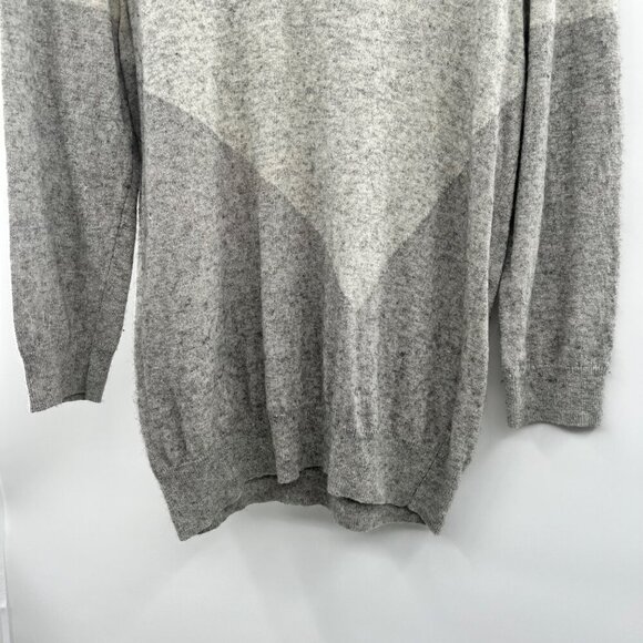 J.Crew Women's Lightweight Sweater Long Sleeve Gray Colorblock Size Large - Picture 3 of 9